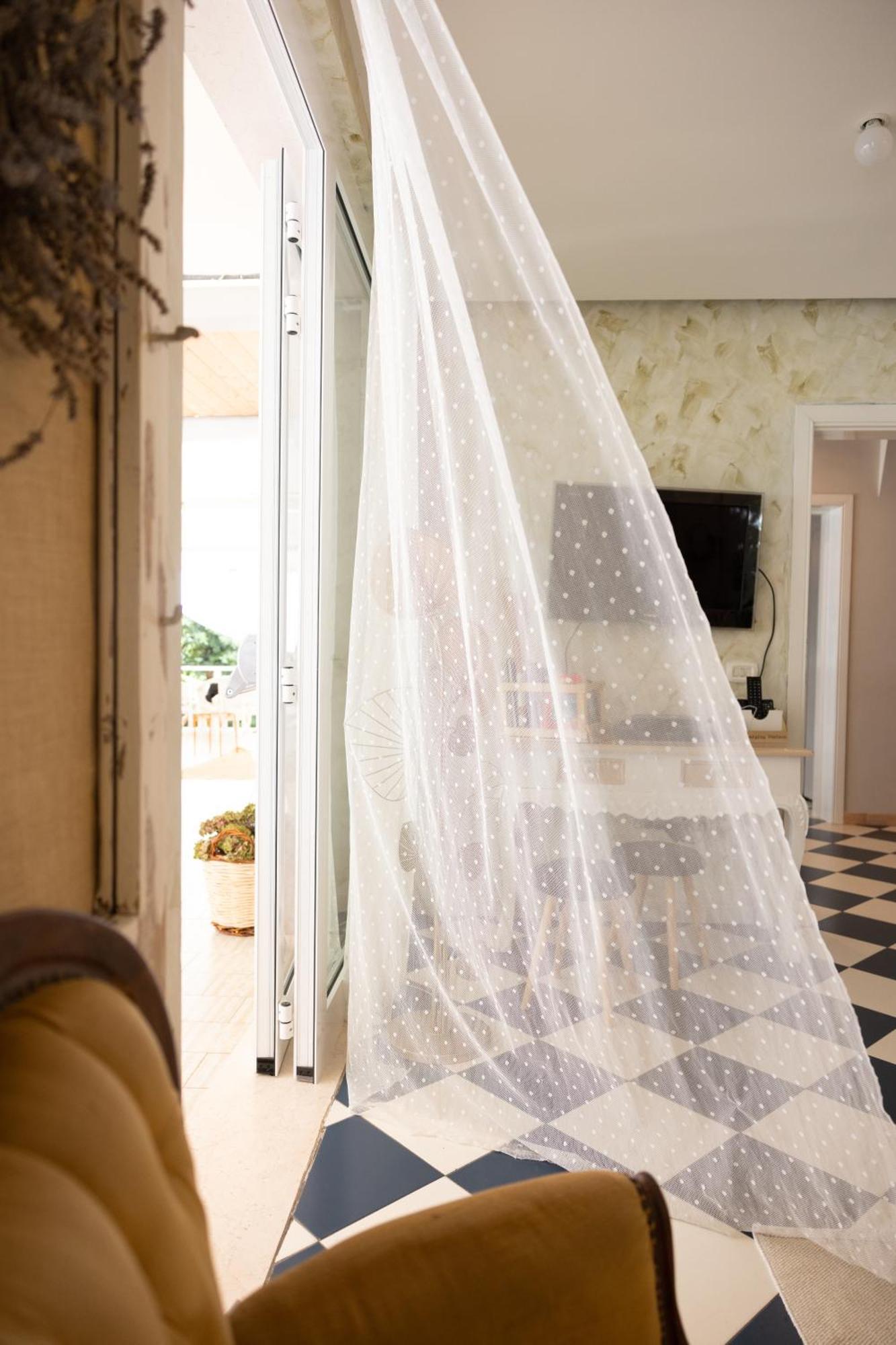 Hotel Petit Silvi Marina Extérieur photo