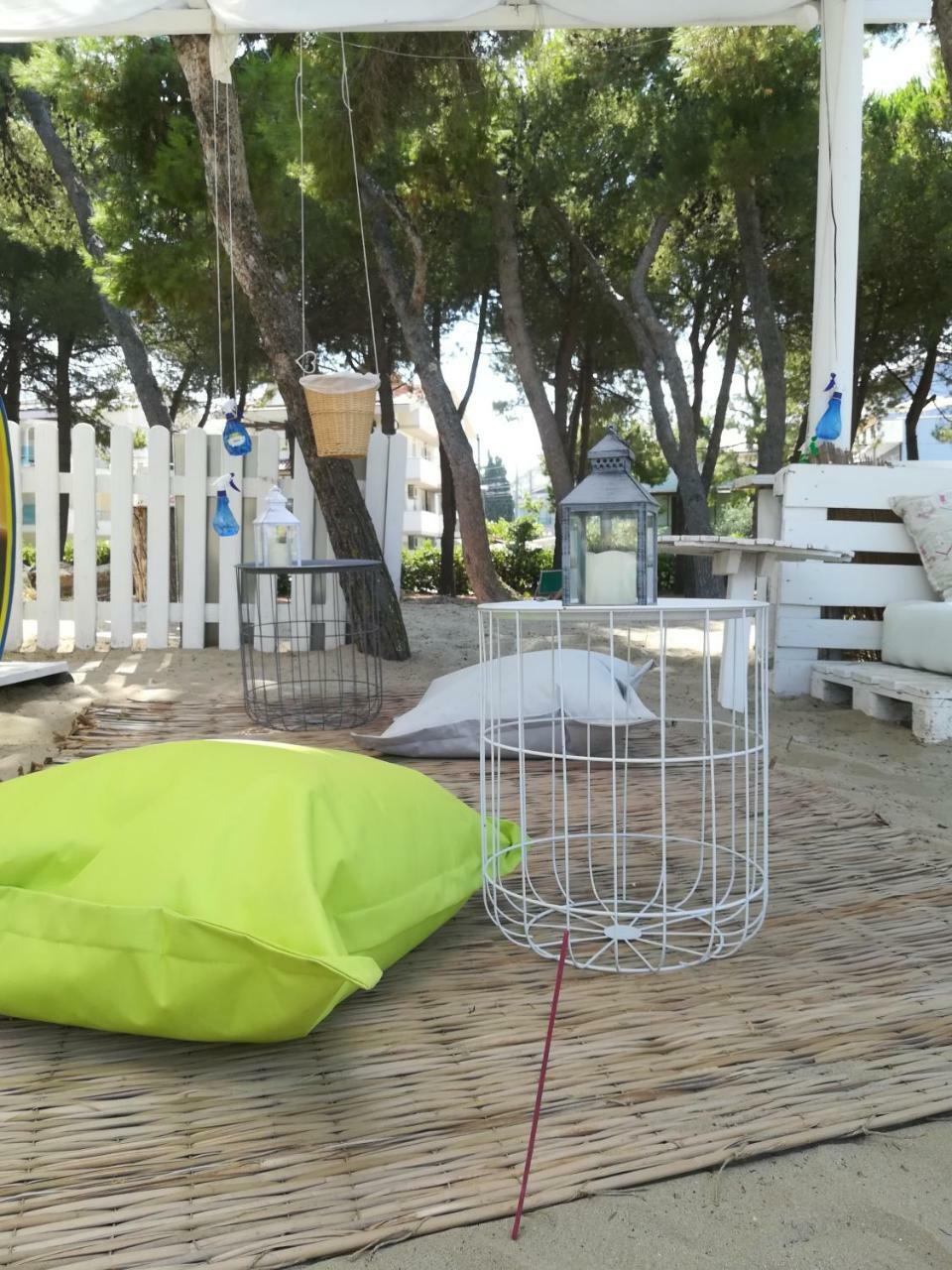 Hotel Petit Silvi Marina Extérieur photo