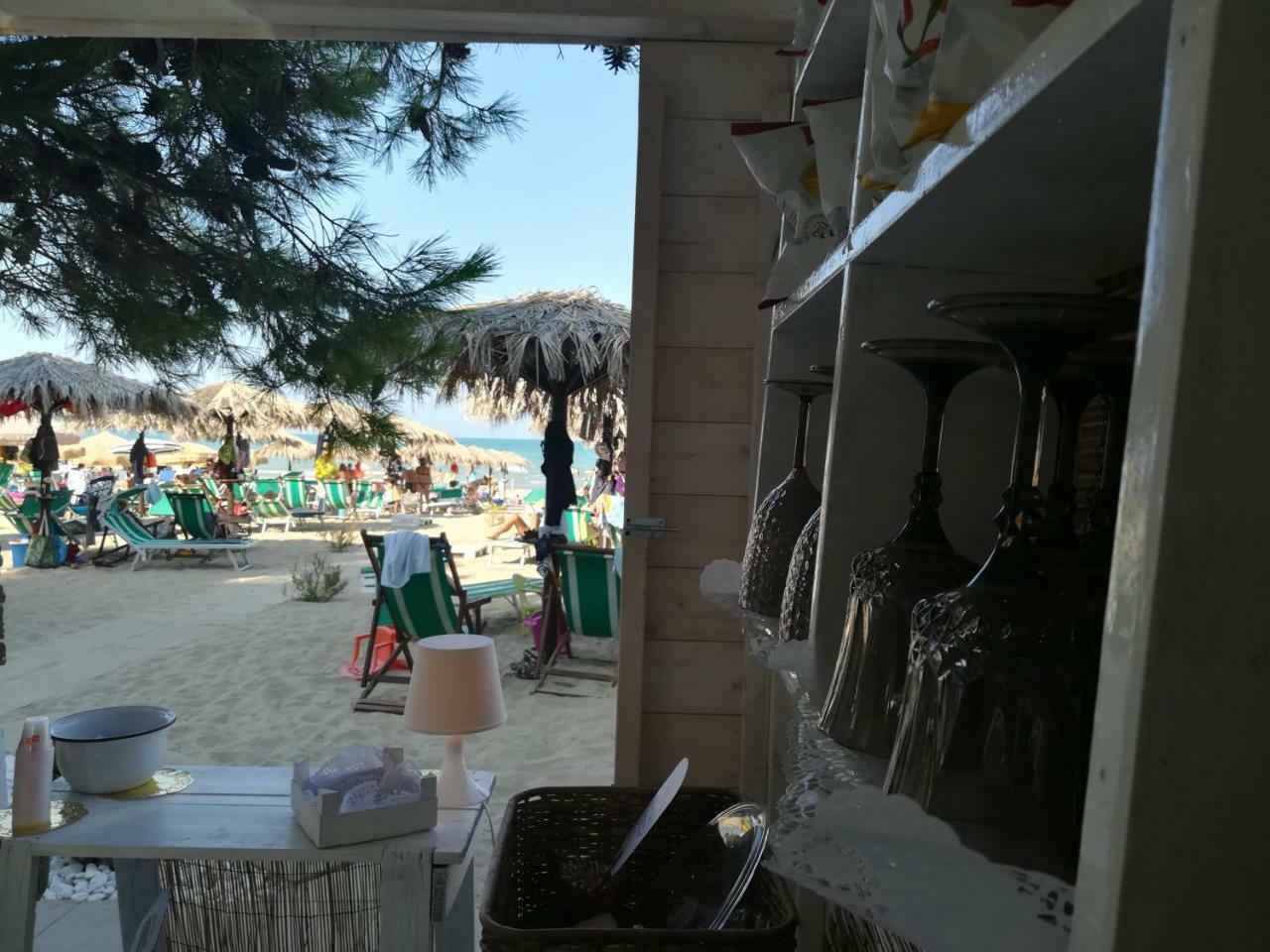 Hotel Petit Silvi Marina Extérieur photo